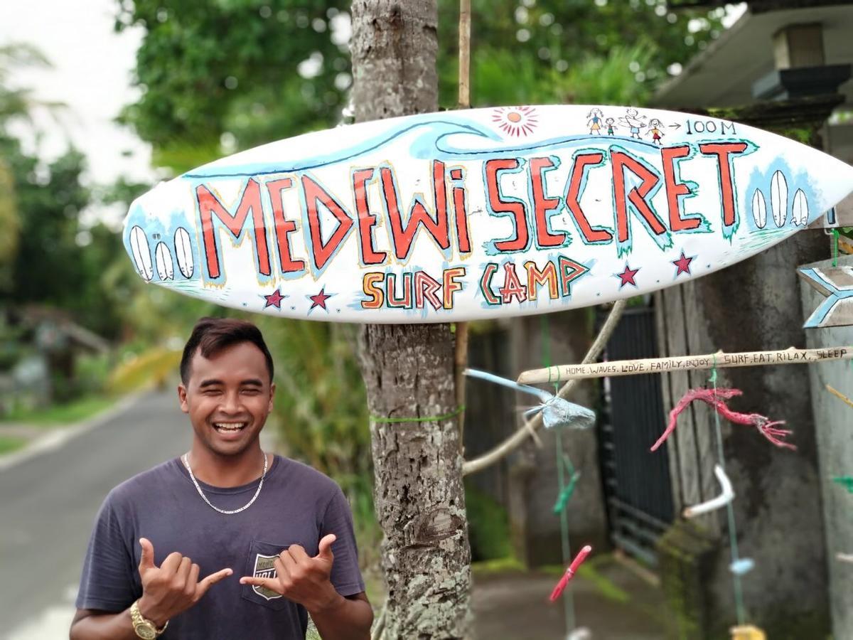 Medewi Secret Surfcamp Hotel Pulukan Kültér fotó